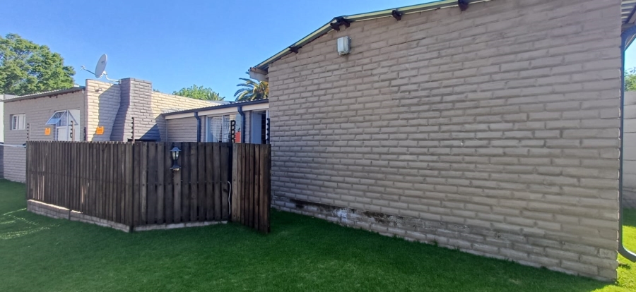 5 Bedroom Property for Sale in Morelig Free State